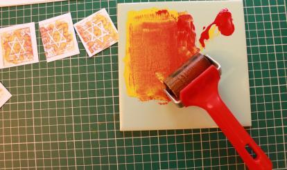 Young JW3 Craft Café: New Year's Collage Social