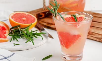 Cheers to the New Year: A Mocktail Masterclass