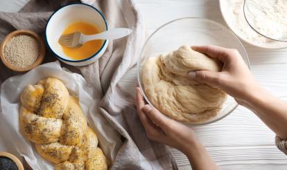 Young JW3: Challah Bake