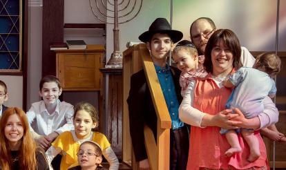 Stacey Dooley and the Strictly Orthodox Jewish Family